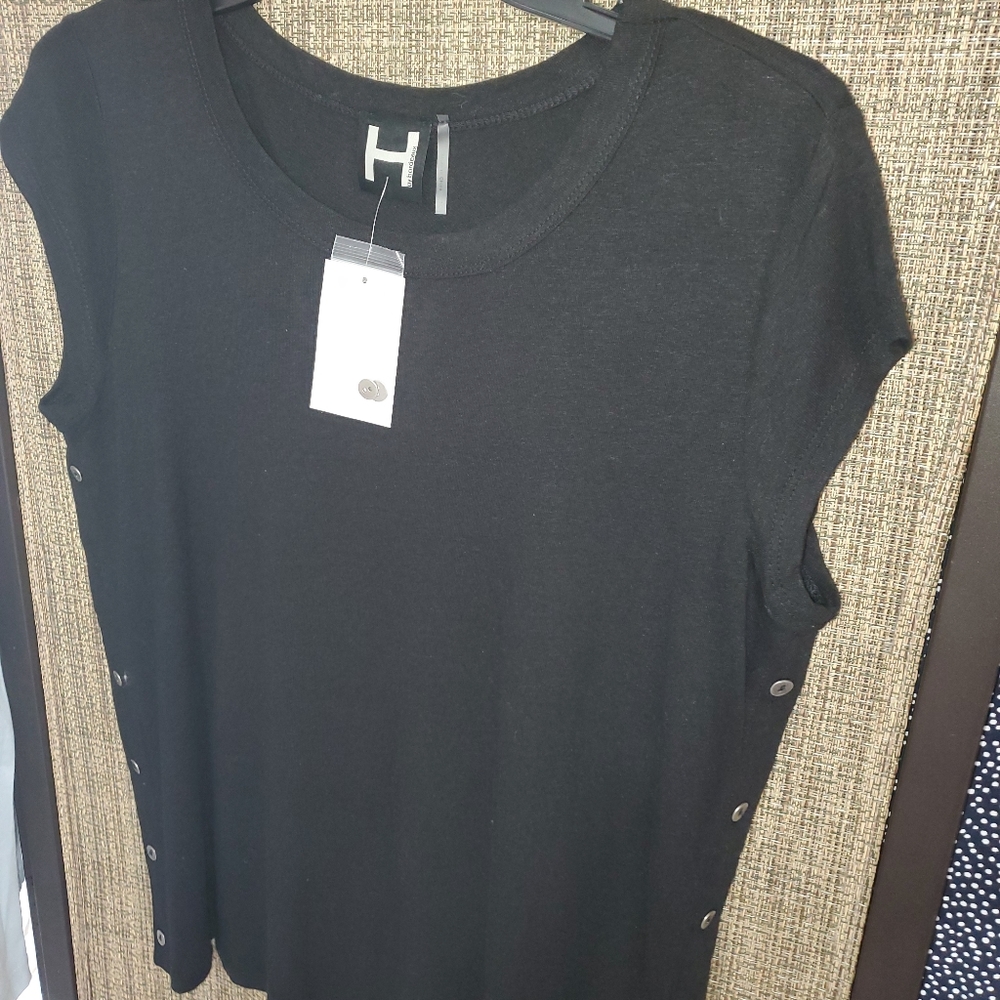 Sleeveless top